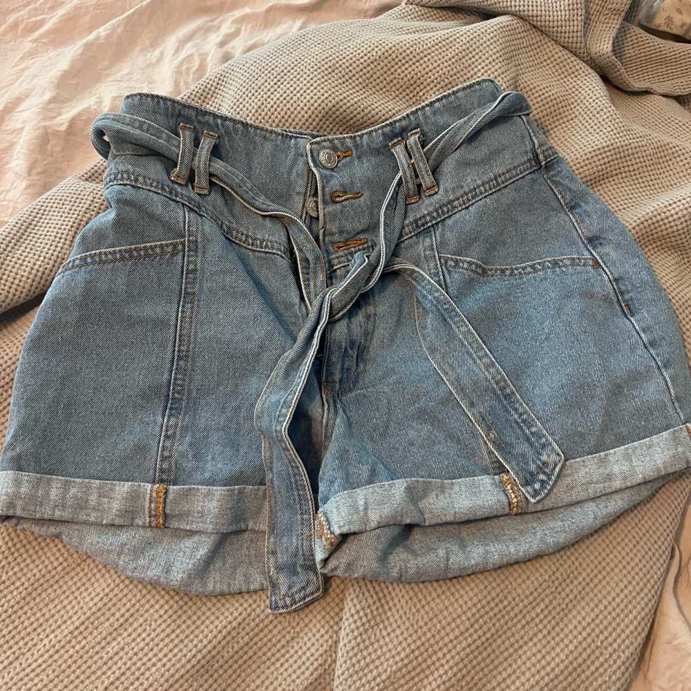 Forever 21 Paper Bag Shorts size 29